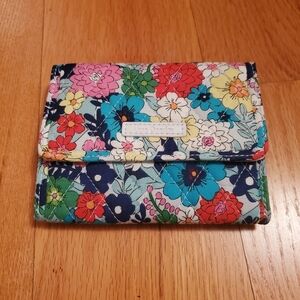 Vera Bradley Factory Style RFID Wallet NWT